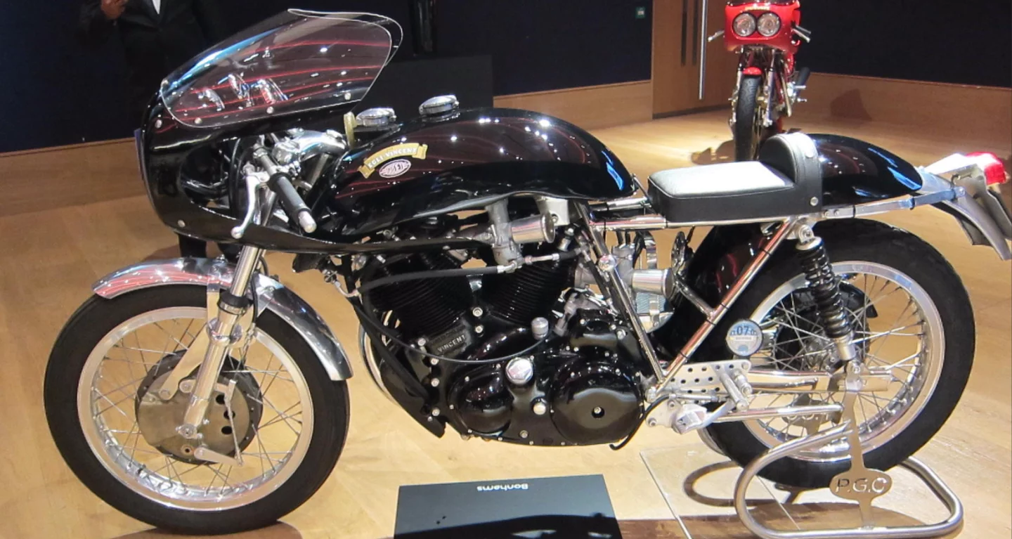 An Egli-Vincent built for Robert White in 2004 by the renowned Vincent specialist, Patrick Godet, Lot 582 sold for £55,200 ($71,919).