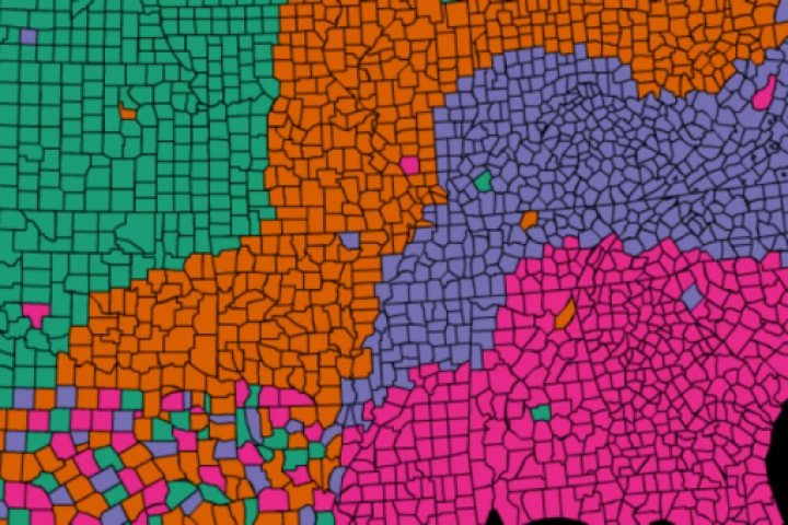 The optimization algorithms find the best tradeoff between preserving the original color and consuming less power