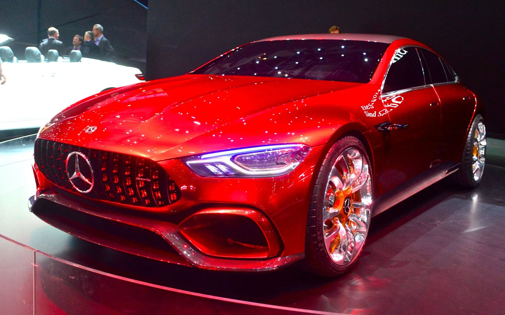 The F1-derived hybrid powertrain concept for the new GT puts out 805 hp