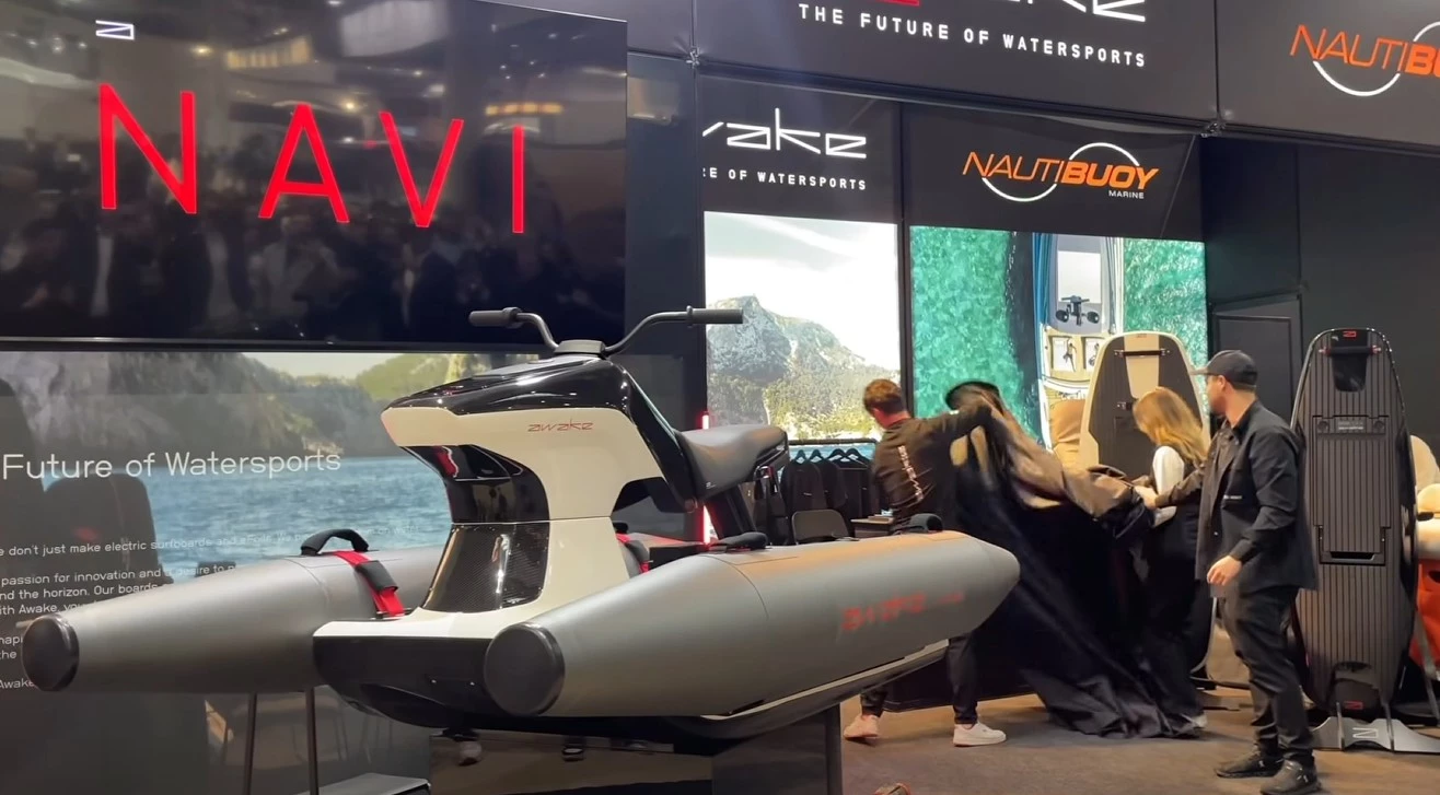 It's not a jetboard. It's not a jetski. It's not a boat. The NAVI launches as a new kind of electric foiler at boot Düsseldorf