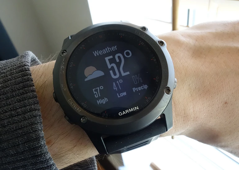 Weather, calendar and music playback functions are available (Photo: David Nield/Gizmag.com)