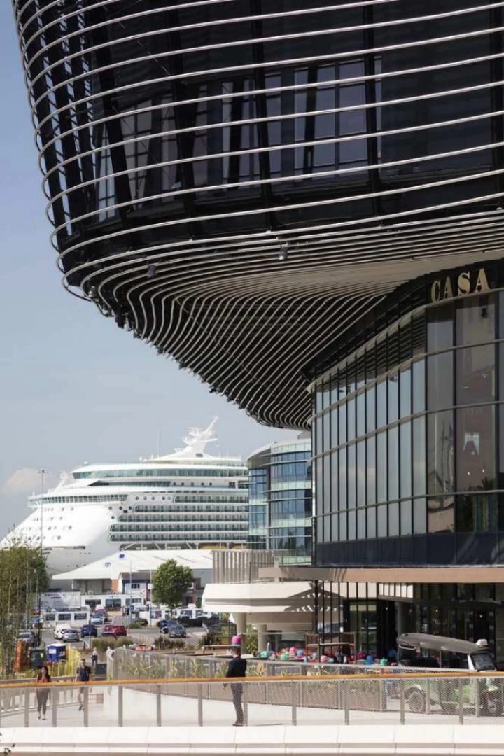 The Watermark WestQuay in Southampton, UK, by architecture firms acme and Hammerson