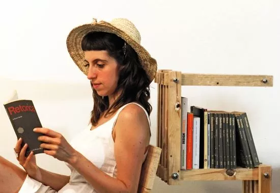 Pallet Room DIY book shelf