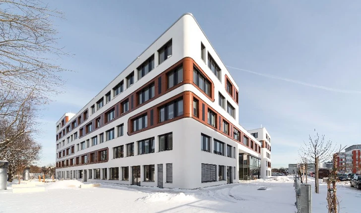 NuOffice is equipped with a photovoltaic solar system covering most of the building's roof (Photo: Haupt Immobilien)