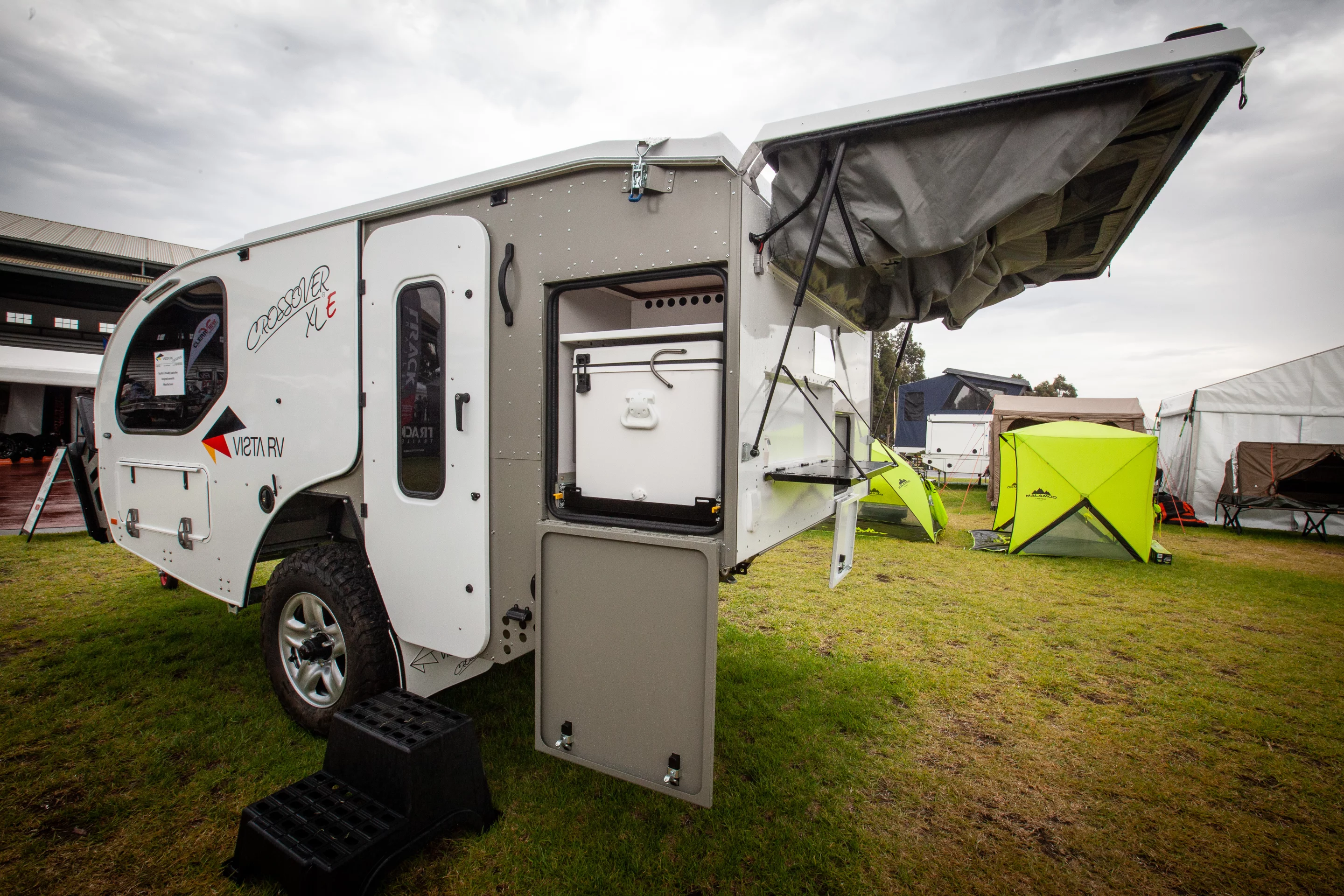 The Vista Crossover XLE is the Crossover's larger brother