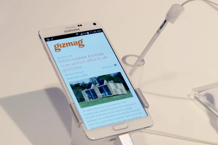 Samsung announced that the Galaxy Note 4 will be launching on October 17 (Photo: Will Shanklin/Gizmag.com)