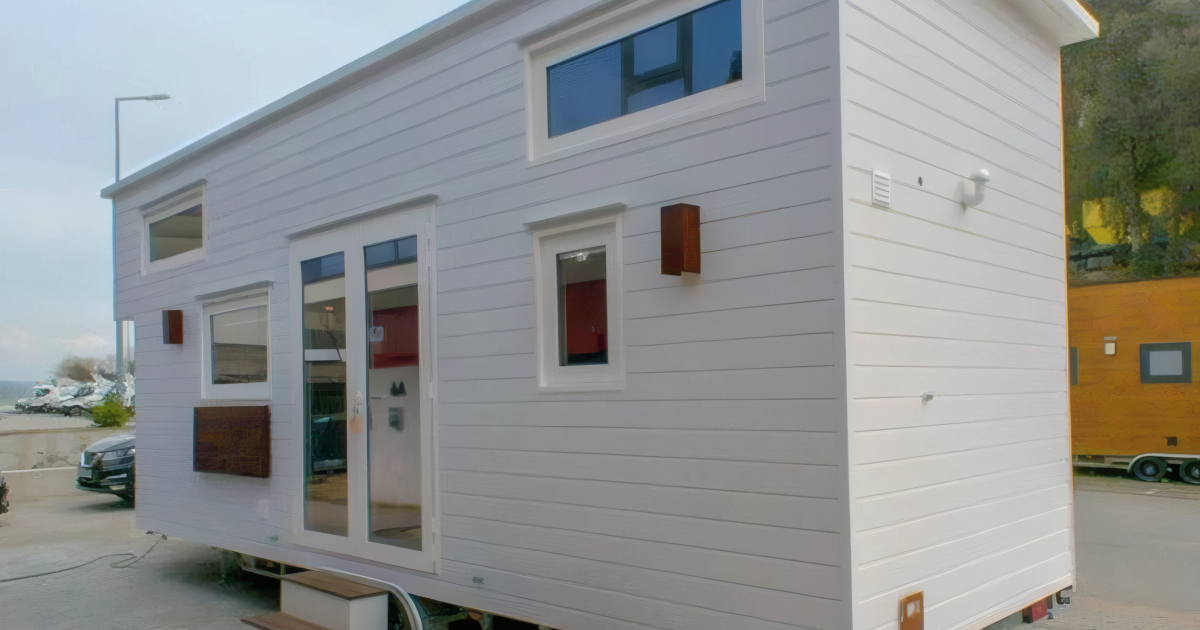 Two-bedroom tiny house sleeps four and makes space for guests