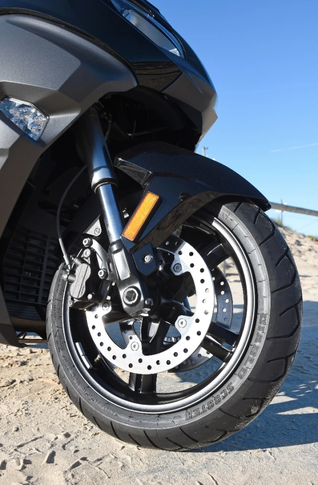 BMW's C650 Sport and GT: twin 270mm discs deliver class-leading braking performance - although the rest of the bike is so capable that it demands more than the brakes can give under hard sports riding conditions