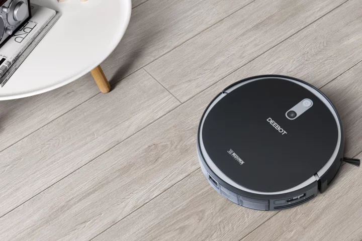 The new Ecovacs Deebot 711 has better battery life and much more intelligent room mapping than its predecessor