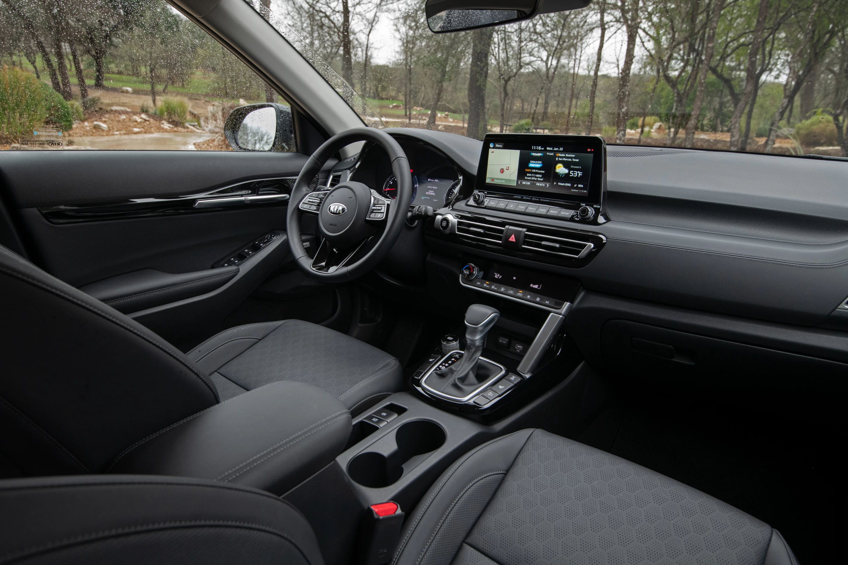 Front seating in the 2021 Seltos is roomy and controls layouts are well done