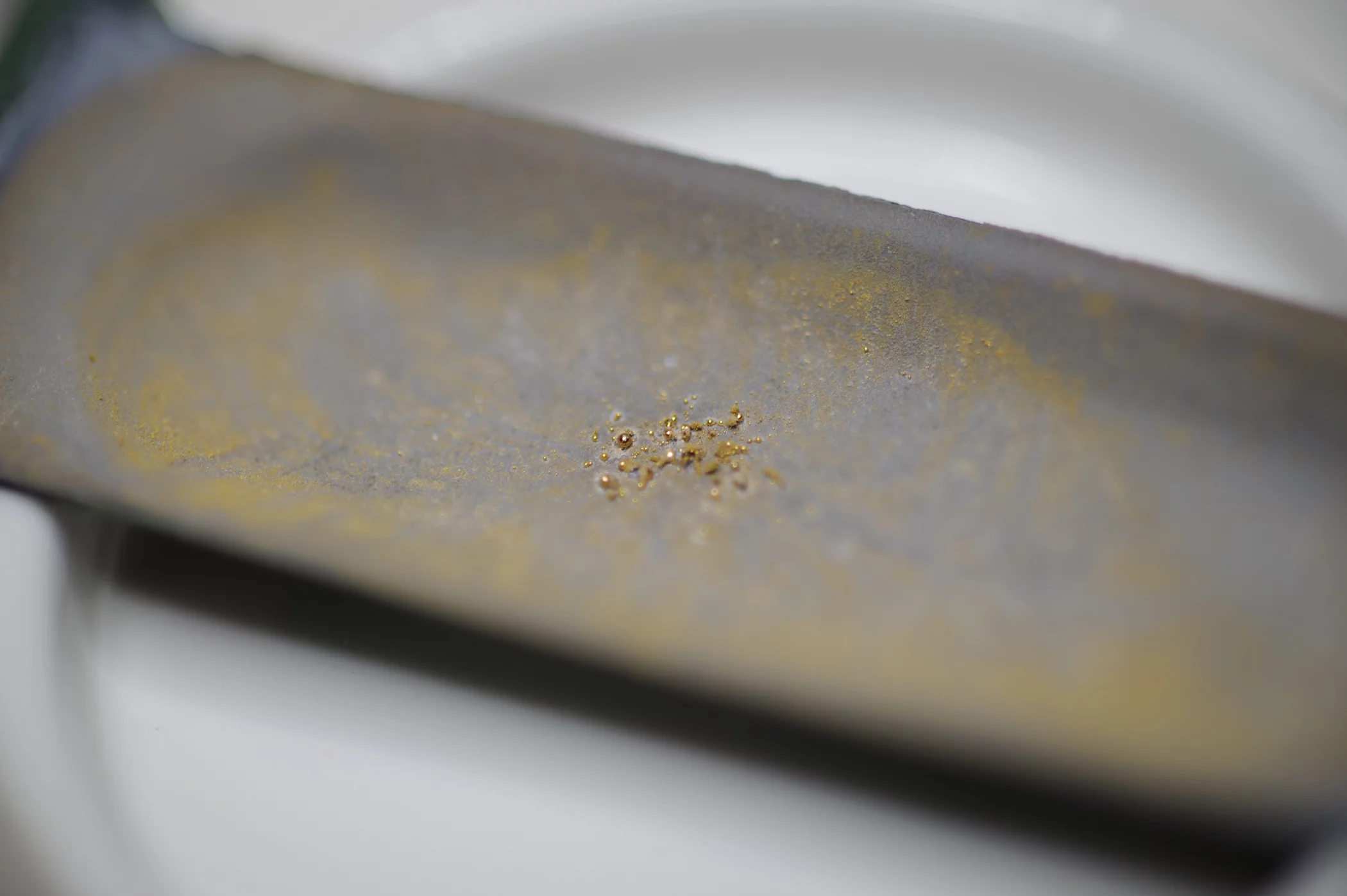 Gold flecks produced by The Great Work of the Metal Lover (Photo: G.L. Kohuth)