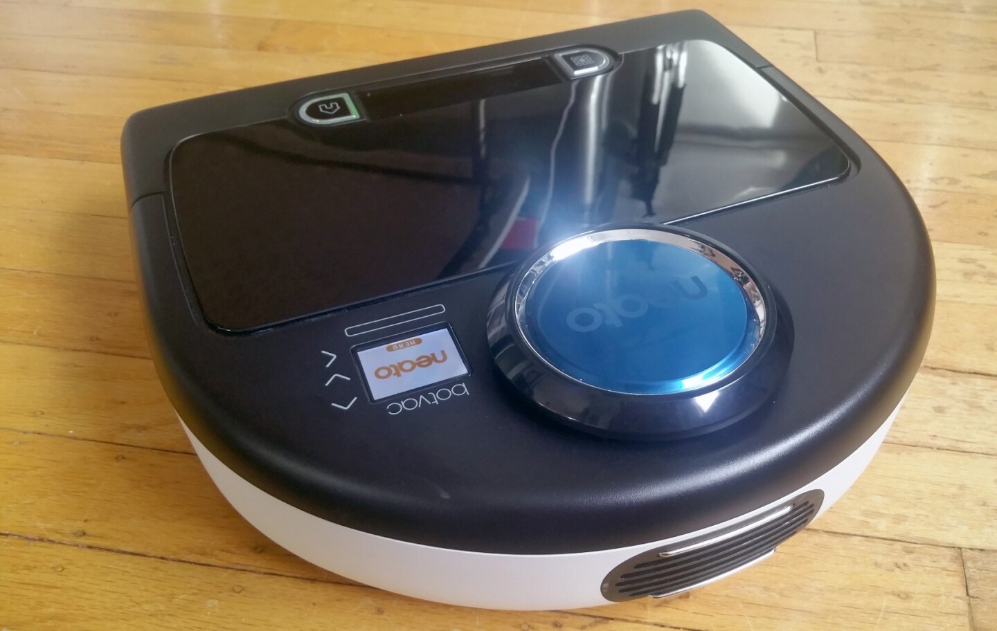 Review Coming clean on the Neato Robotics Botvac D80 robot vacuum