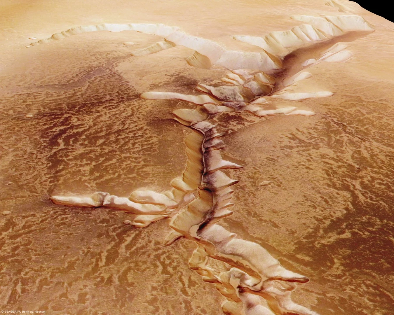 Perspective view of Echus Chasma (Credit: ESA/DLR/FU Berlin (G. Neukum), CC BY-SA 3.0 IGO)