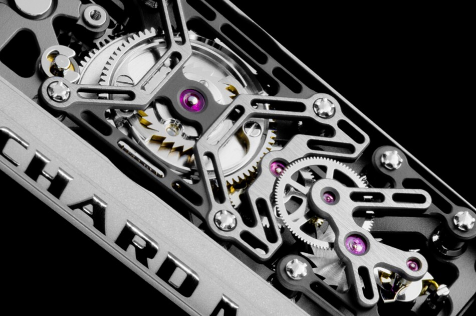 The Richard Mille RMS05 fountain pen has a 12-jewel movement