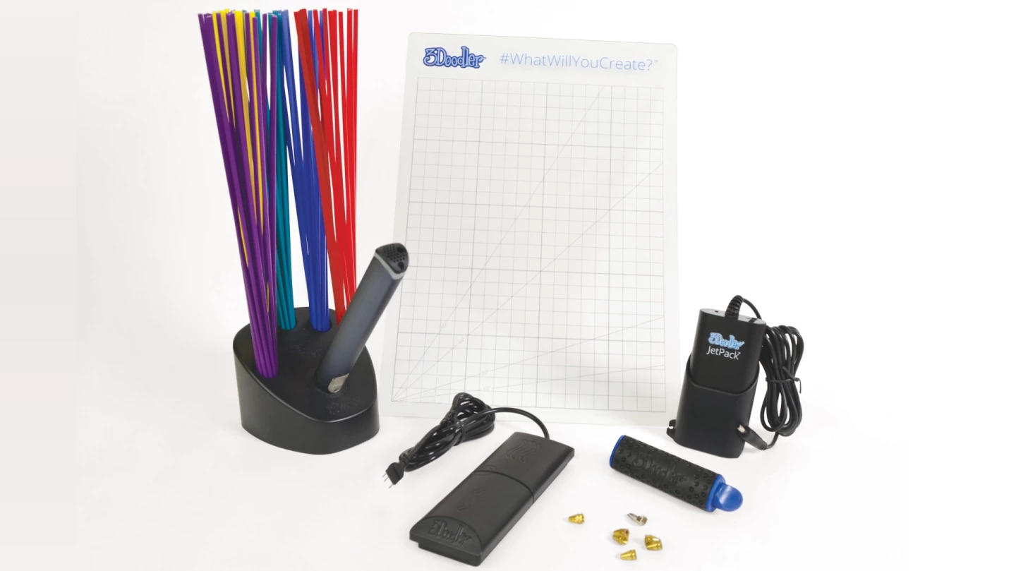 The US$99 price includes a single pen, power adapter, a set of colored plastic strands and some tools for cleaning, nozzle removal and adjusting temperature.