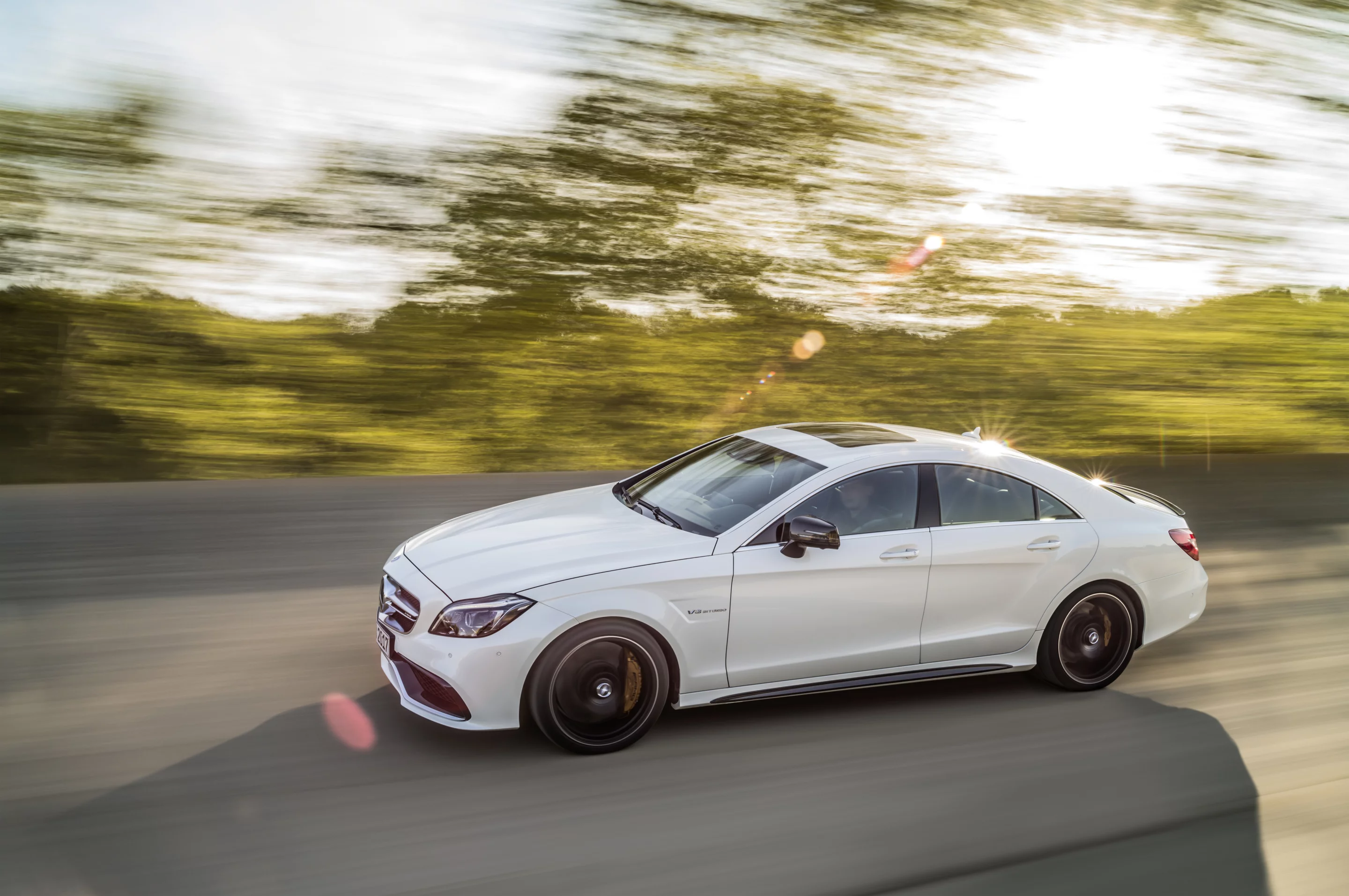 The new CLS uses adaptive LED headlights