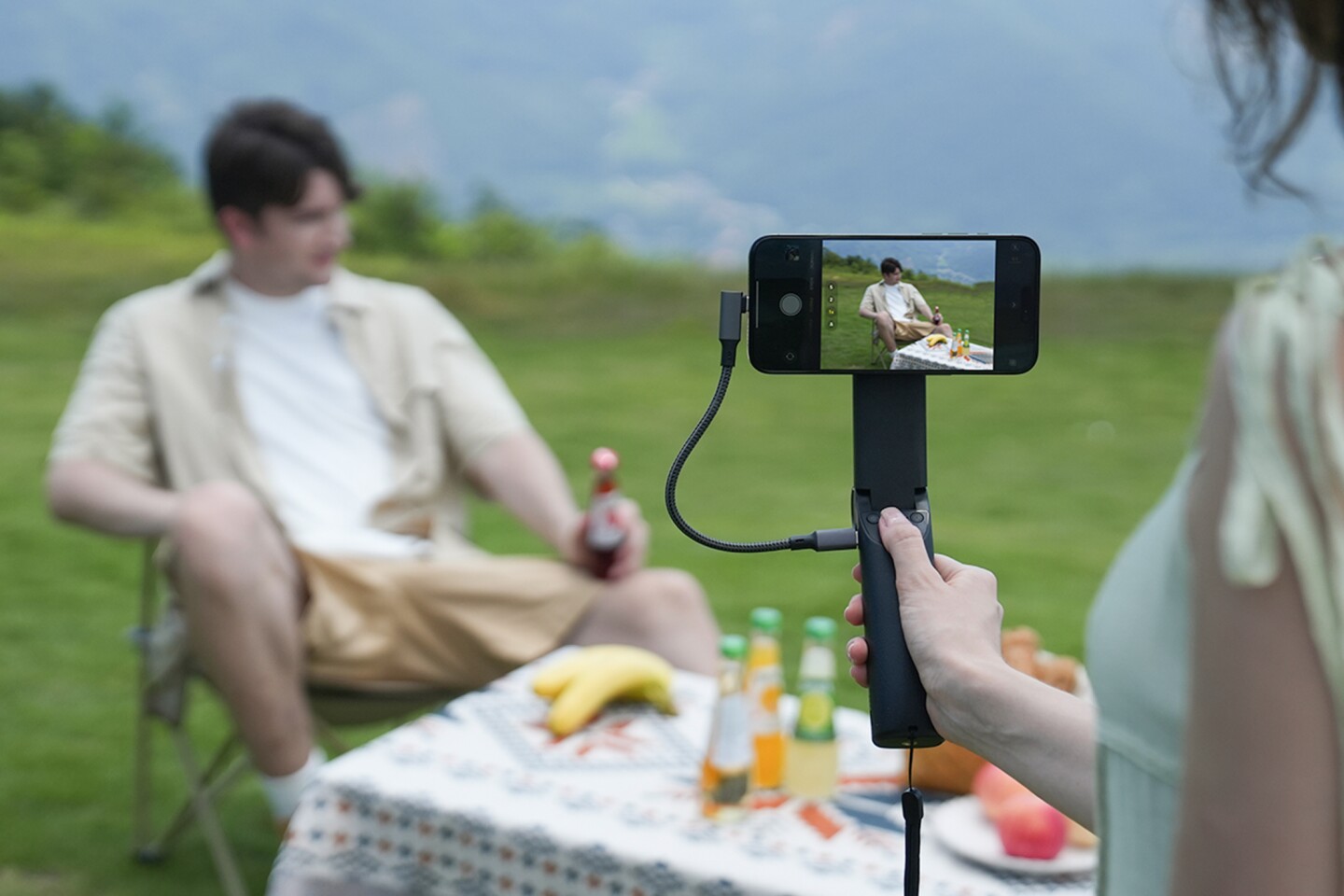 One charge of the 6,000-mAh lithium-ion battery should be good for 2.5 hours of shooting