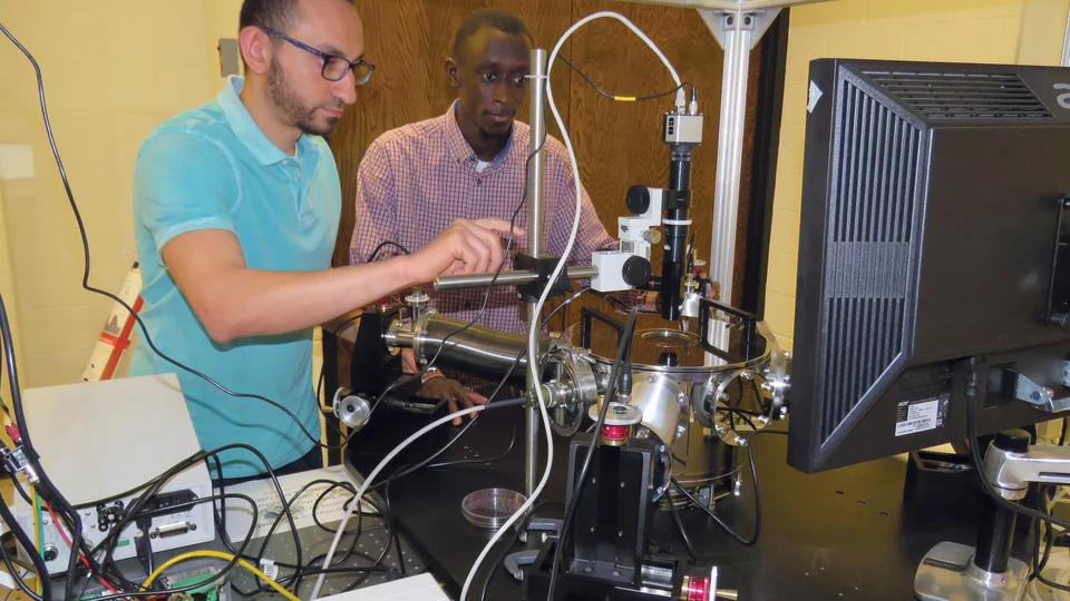 Mahmoud Elzouka, left, and Sidy Ndao, right, developed the thermal diode