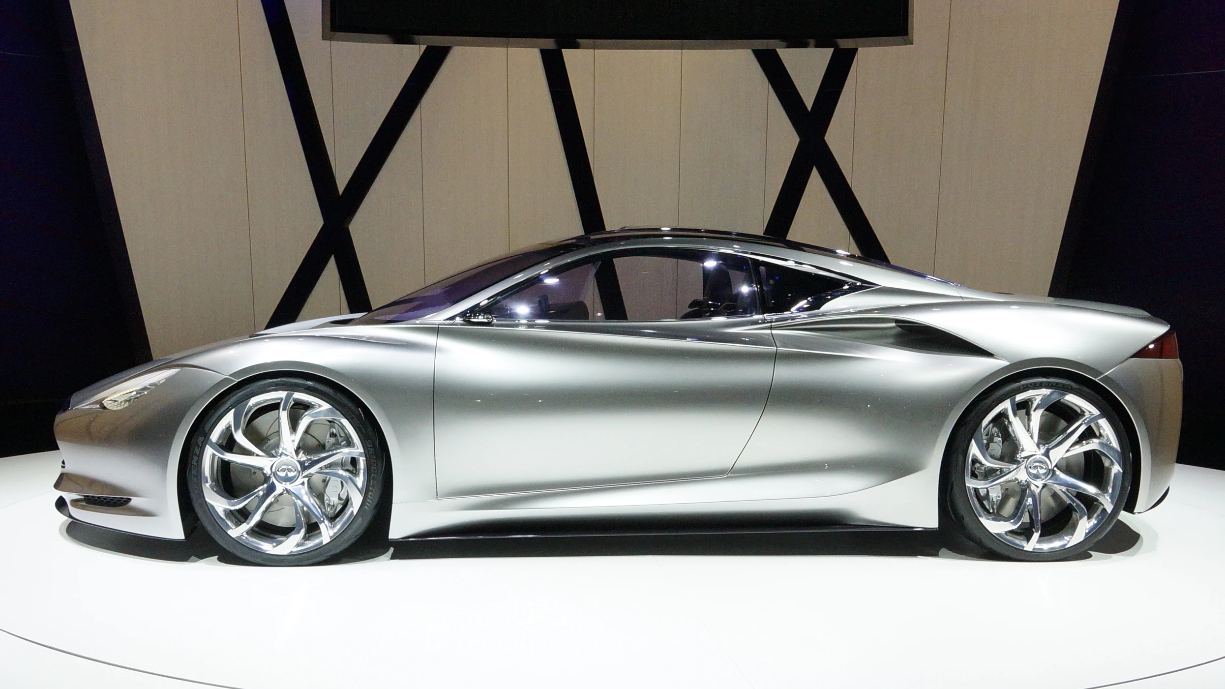 Infiniti's long awaited range-extended electric Emerg-E sports car has been shown in Geneva