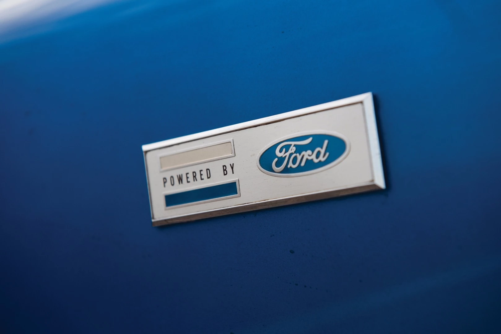 A badge on the CSX 2000 recognizes the Ford engine by which it is powered