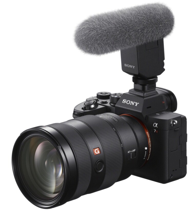 Cable-free video shotgun mic uses Sony's new multifunction hot shoe