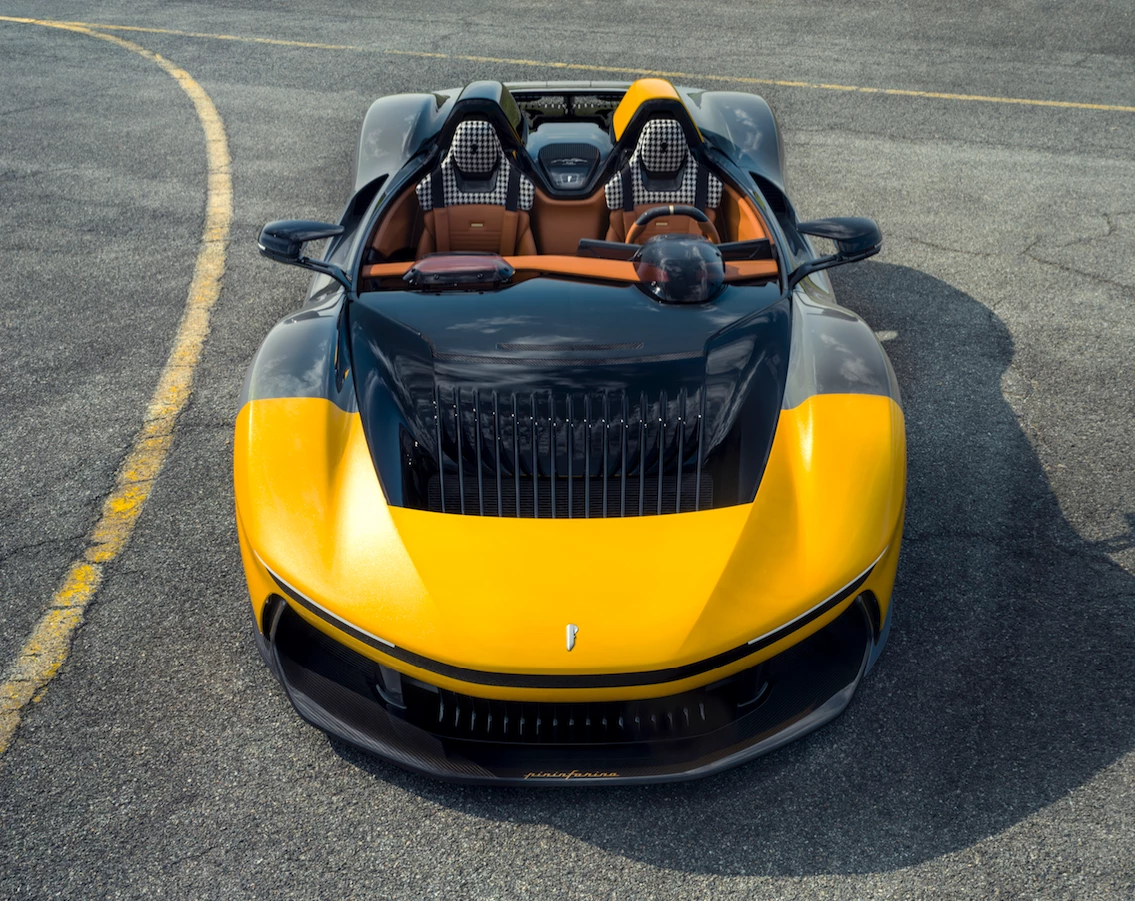 Those in-hood fins appear to direct air in specific channels around the cockpit