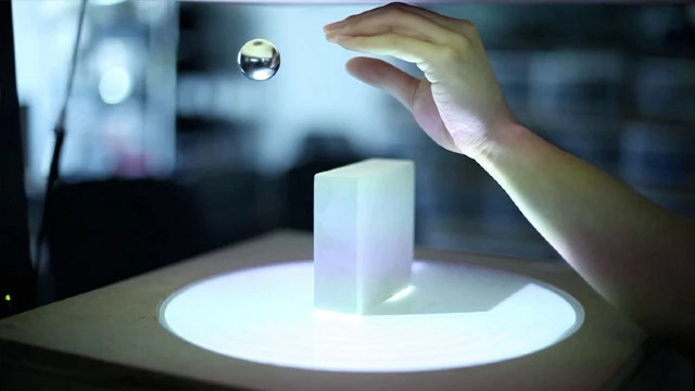 ZeroN can play the part of a virtual sun, causing objects to cast virtual shadows