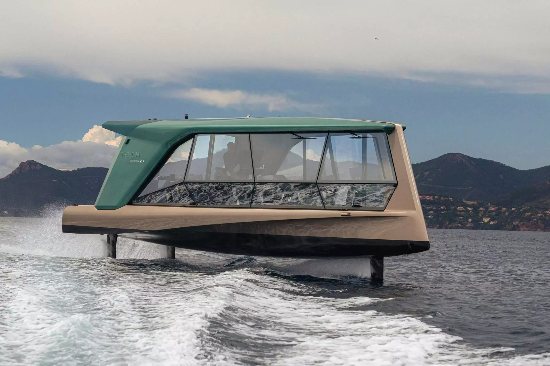BMW Designworks outdoes itself with the new Icon electric hydrofoil