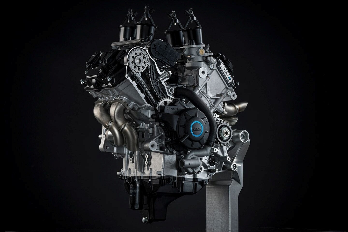 China prepares to join the big leagues with liter-class V4 engine