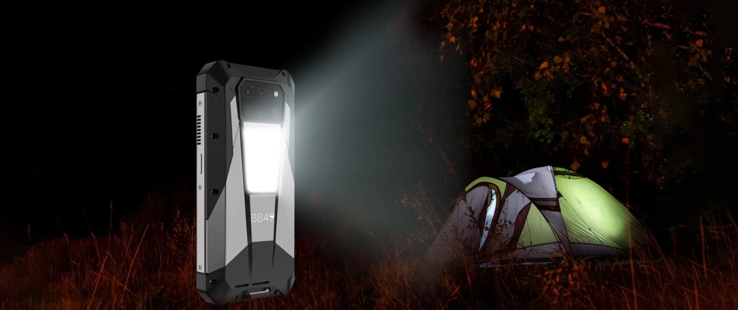 The 1,200-lumen camplight offers three main brightness modes, plus emergency singaling