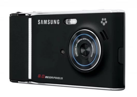 Samsung Memoir 8-megapixel camera phone