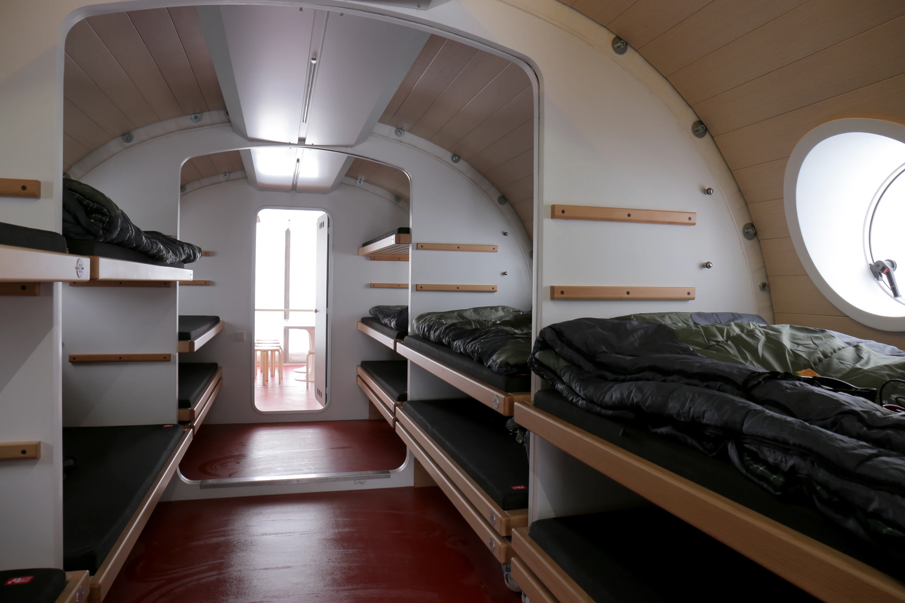The modules boast 46 beds, a living area, restaurant area with kitchen, toilets, reception, and staff accommodation (Photo: LEAPfactory)