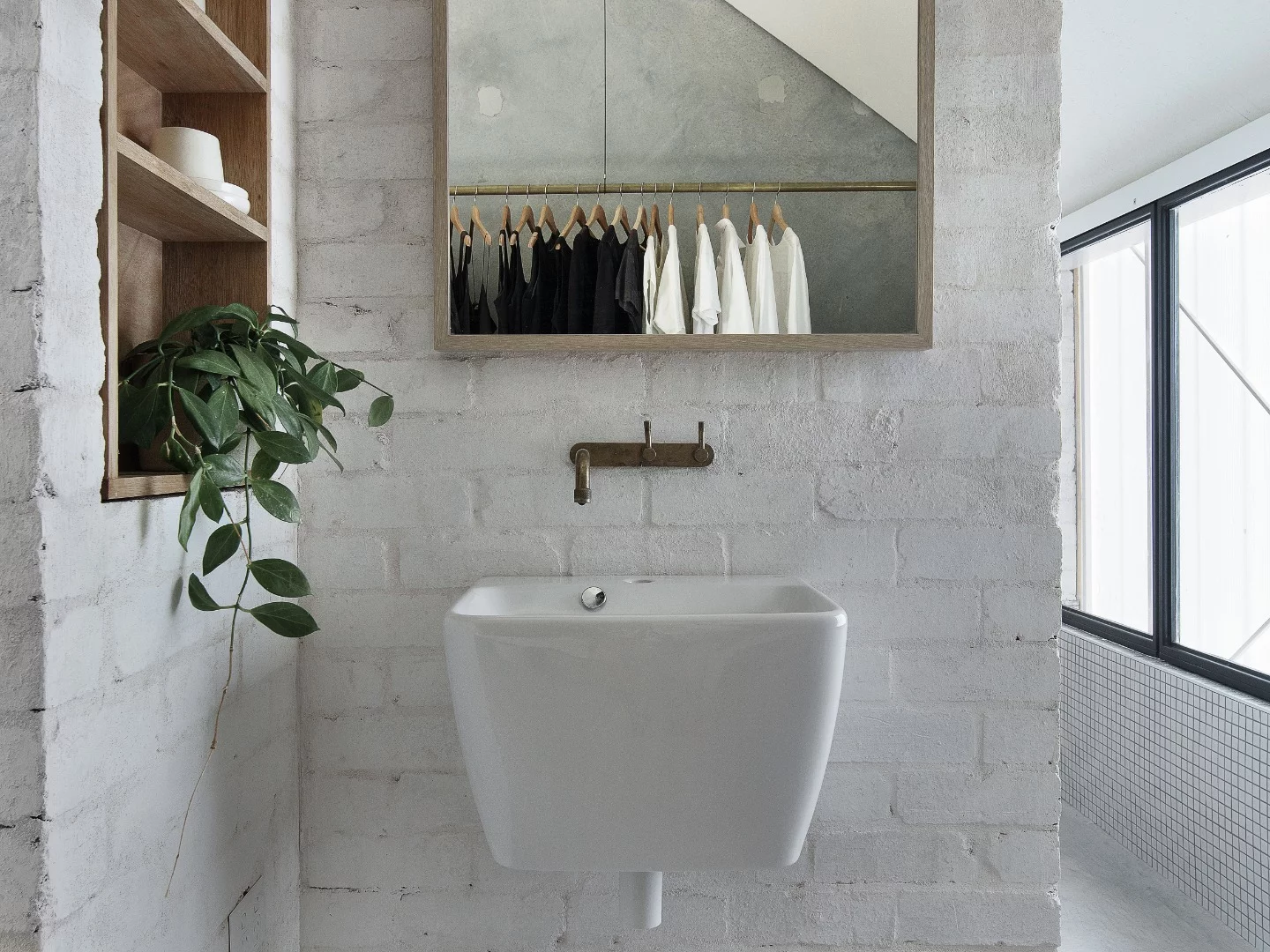 Simple basin in the upstairs bathroom