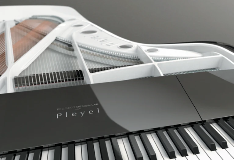 By lowering the mechanics, the cover and keyboard are now aligned