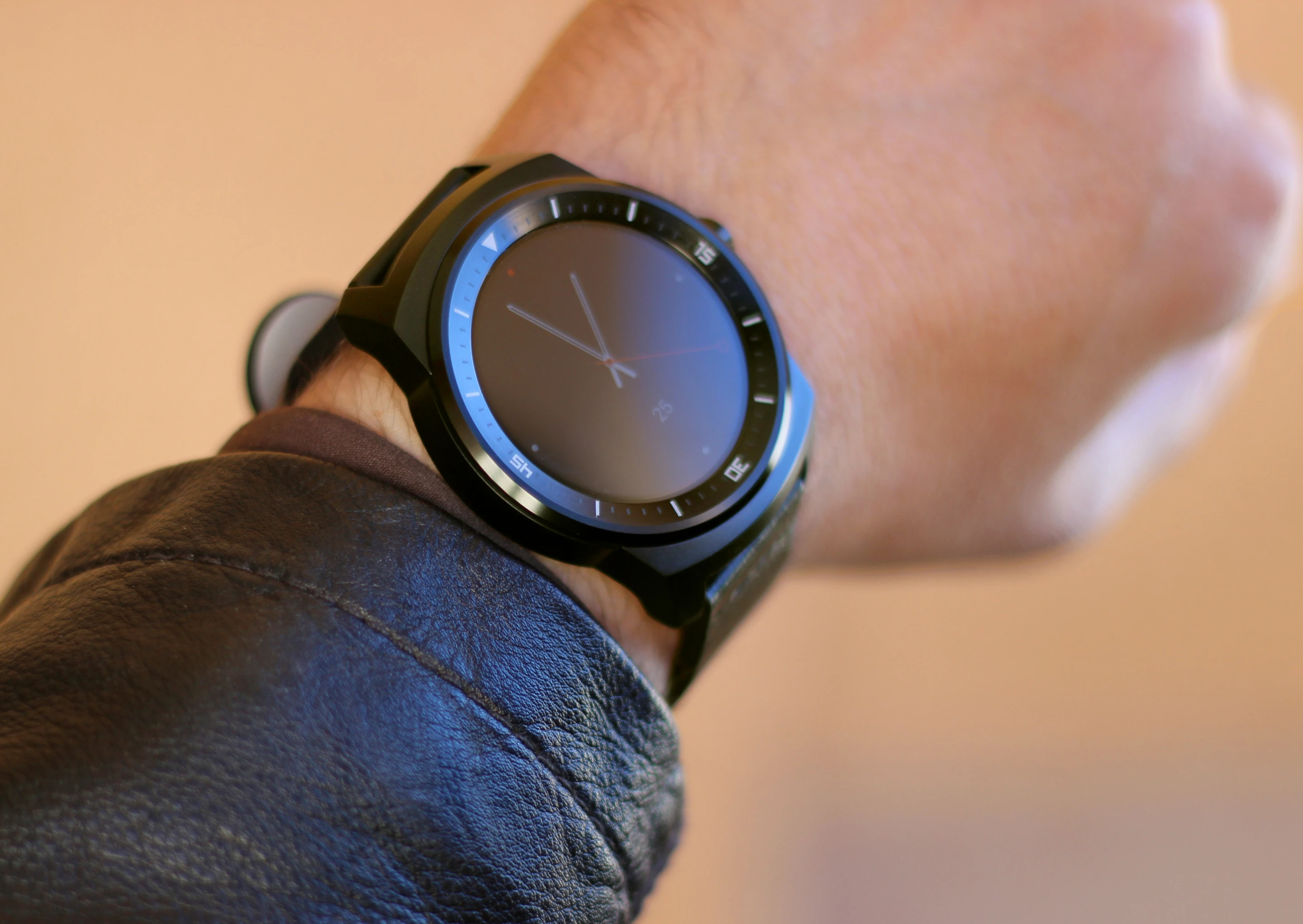 Android Wear OEMs are starting to hit the balance between fashion and function (Photo: Will Shanklin/Gizmag.com)