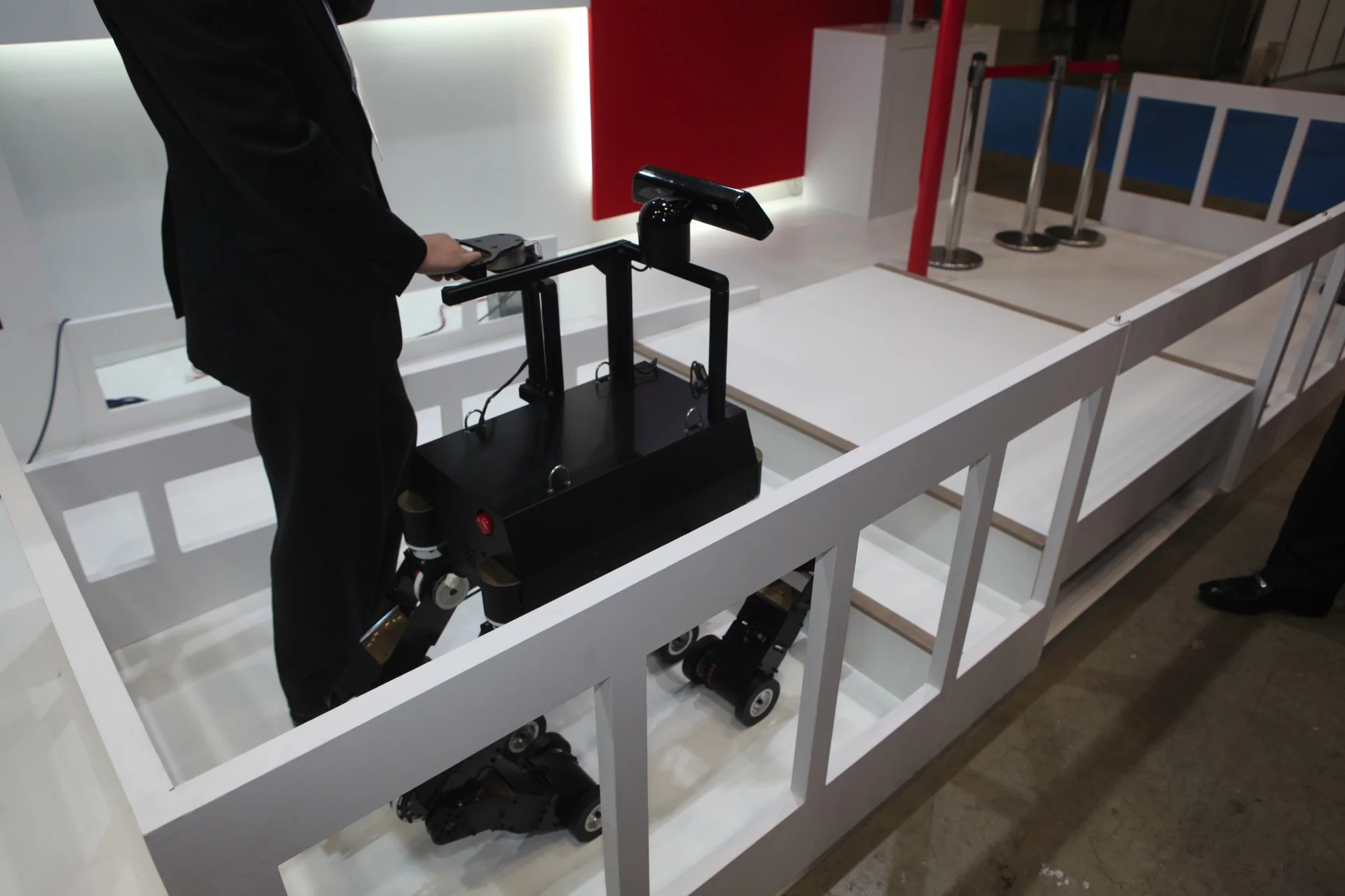 The NSK robot guide dog (Photo: gizmag.com)