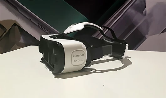 The new Samsung Gear VR, which uses a GS6 or GS6 edge instead of a Note 4