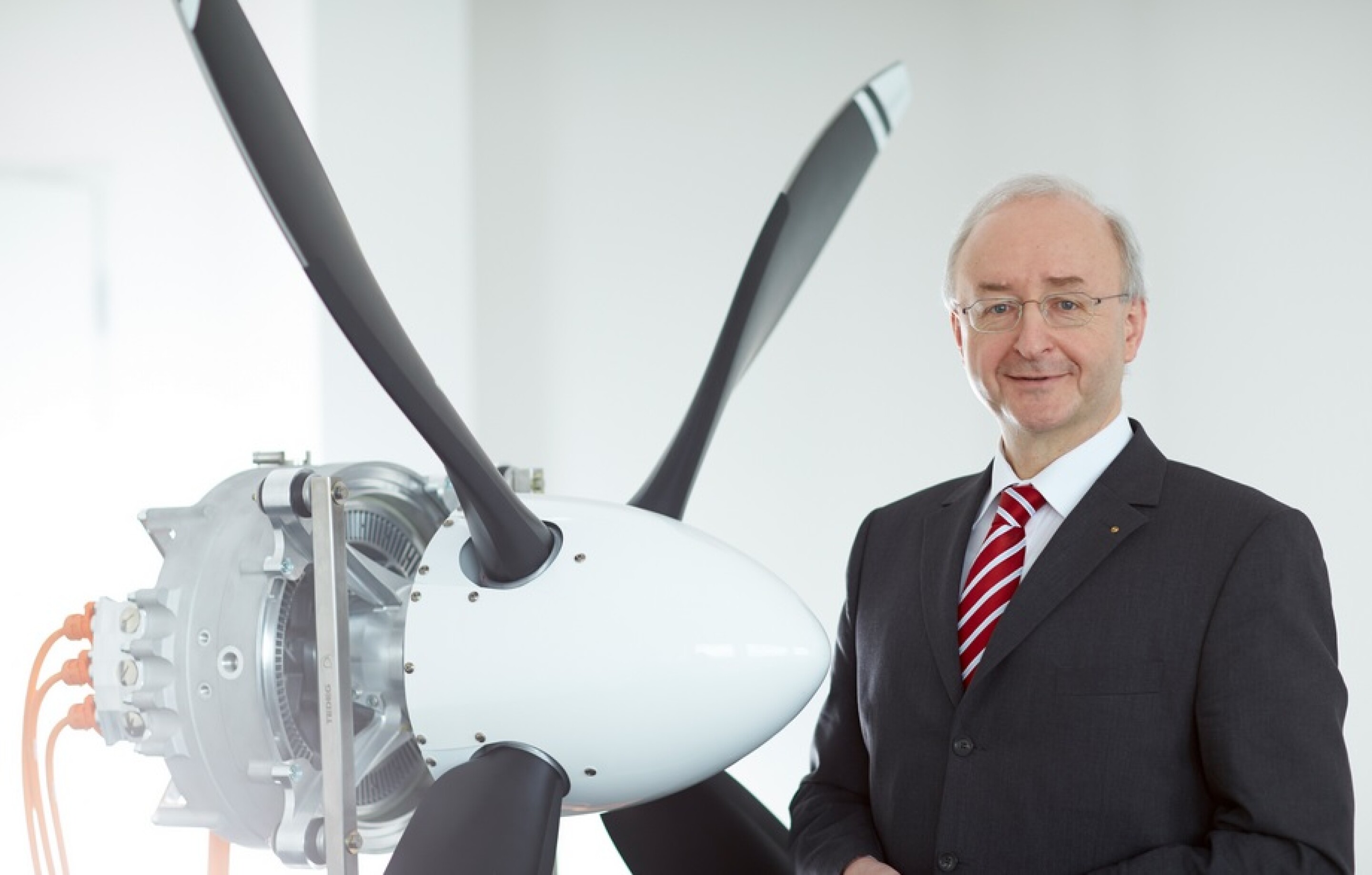 Siemens' worldrecord electric aircraft motor punches above its weight