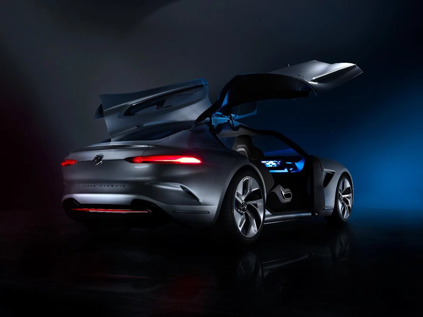 Pininfarina HK GT: a family car for the very fast family