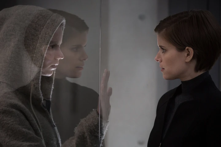 Anya Taylor-Joy and Kate Mara in Morgan (2016)