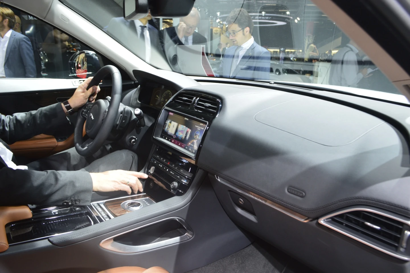 Jaguar F-Pace cockpit