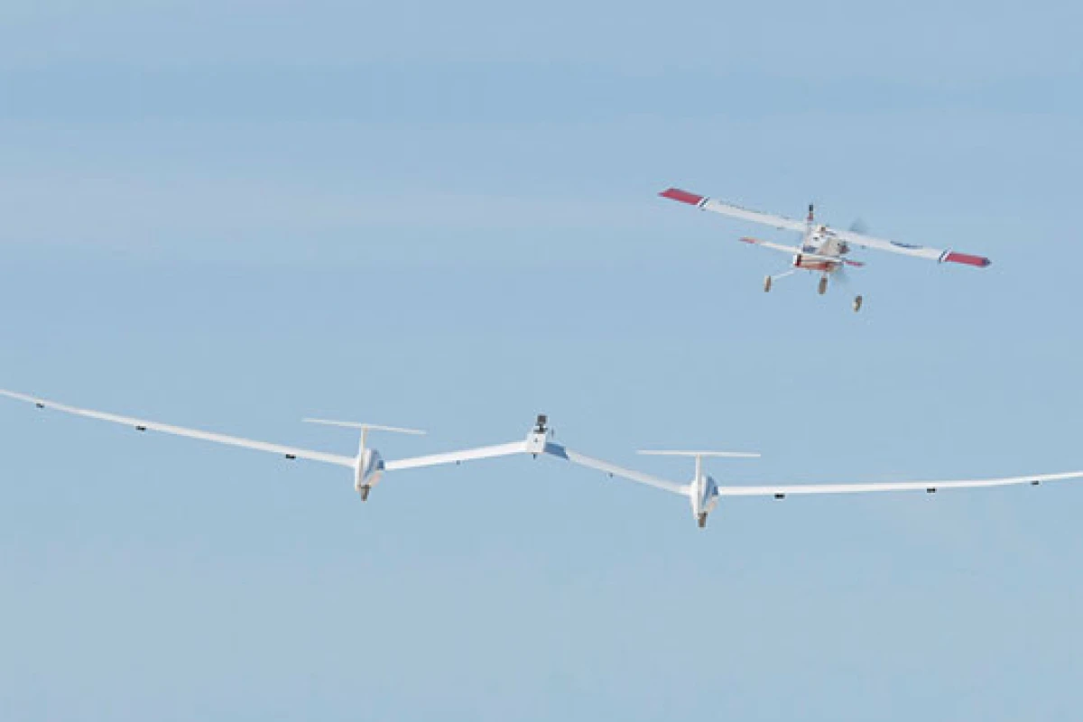 The TGALS one-third scale prototype on its first test flight (Photo: NASA / Tom Tschida)