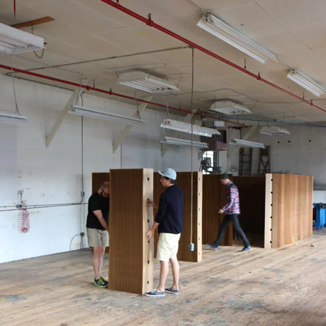 "With 1-2 people, private rooms for individual families can be created within minutes without tools or experience," explains Molo (Image by Molo Design)