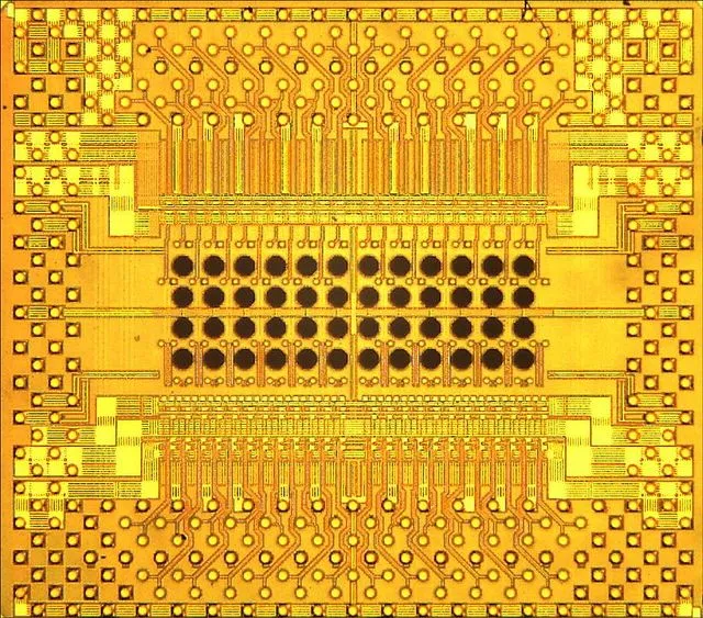 IBM's prototype 5.2 x 5 .8 mm Holey Optochip