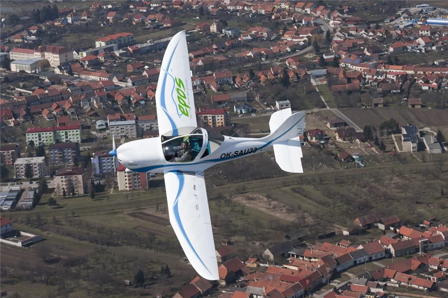 The all-electric SportStar EPOS two-seater in flight