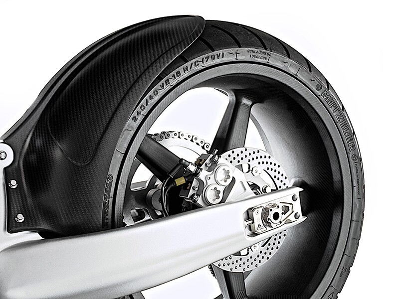 Arch Motorcycle Company's KRGT-1 - billet aluminium swingarm and carbon rear wheel