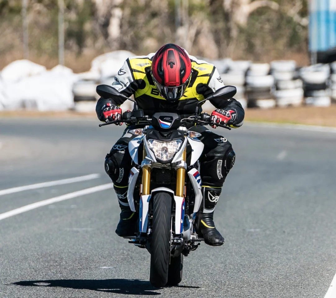 Sony a9 burst mode autofocus test. Subject approaching at over 100km/h. Burst mode set to maximum speed at 20fps. Photos cropped in to accentuate detail.