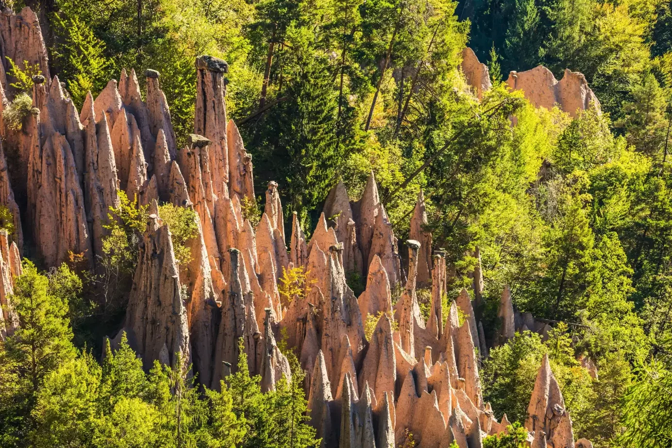 Perhaps the most bizarre and otherworldy natural wonder in Italy are the Earth Pyramids, located in South Tyrol near the border of Austria