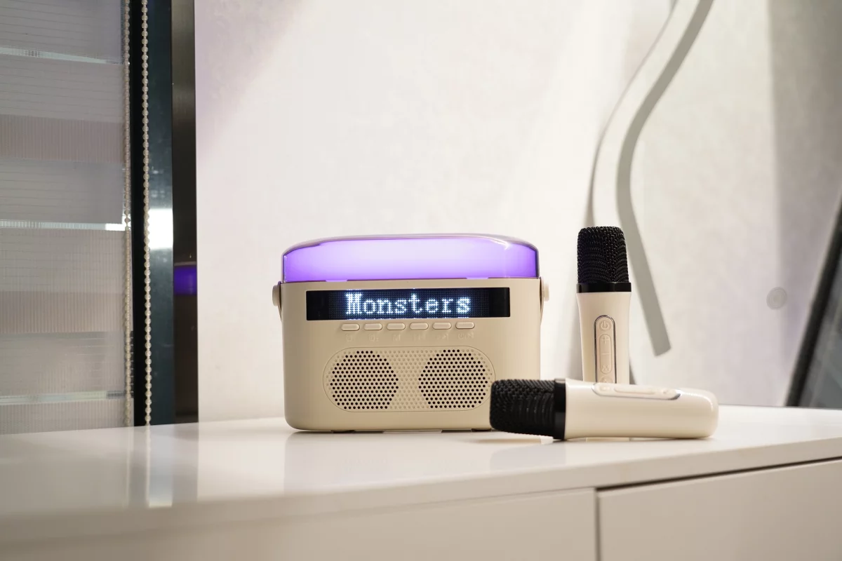 Stream your tune, zap the vocal track and sing along with the displayed lyrics