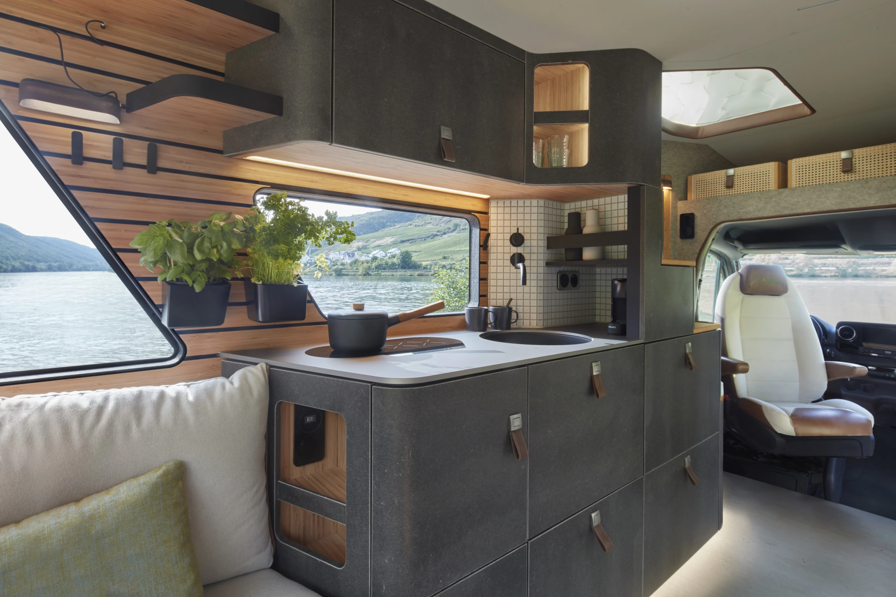 Hymer VisionVenture kitchen